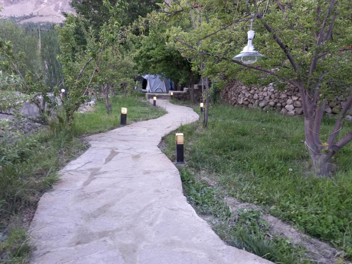 Grapes Garden Resort Hunza Karimabad  Exteriör bild